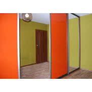 Kolorowe szkło Colorimo w drzwiach przesuwnych