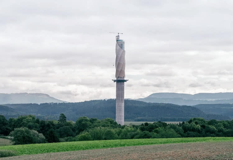Konstrukcja służy do testowania i certyfikacji nowej technologii wind Konstrukcja służy do testowania i certyfikacji nowej technologii wind