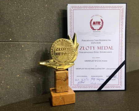 Złoty Medal dla Greinplast za panele kwarcowe. Złoty Medal dla Greinplast za panele kwarcowe.